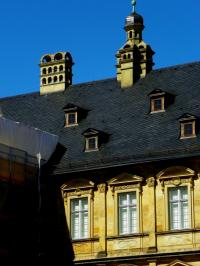 tags: Arquitetura,chaminés,janelas,talhado,história

Neue Residenz, Bamberg, Alemanha