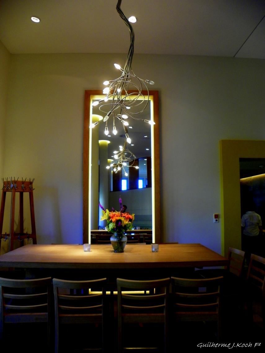 tags: Arquitetura,decora&ccedil;&atilde;o,interiores

Lobby do Eckerts Wirtshaus, Bamberg, Alemanha