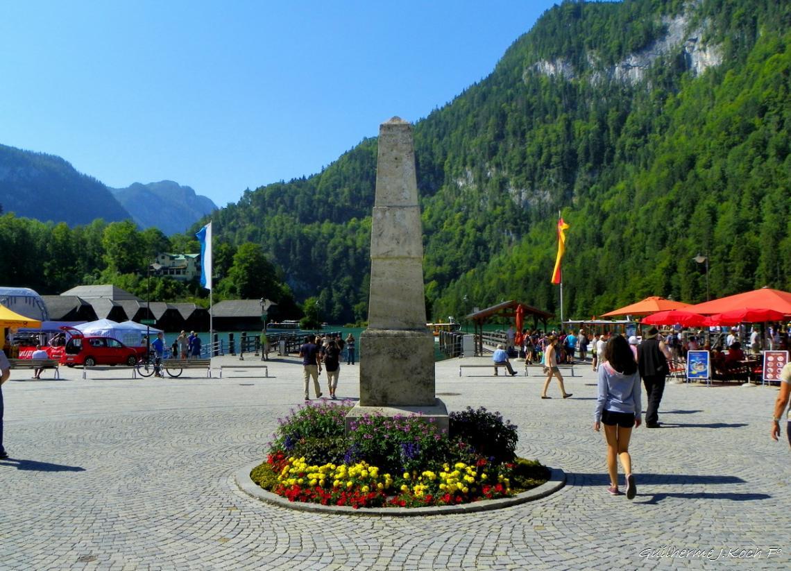 tags: Paisagem,monumento,parques

K&ouml;nigssee, Sch&ouml;nau, Alemanha
