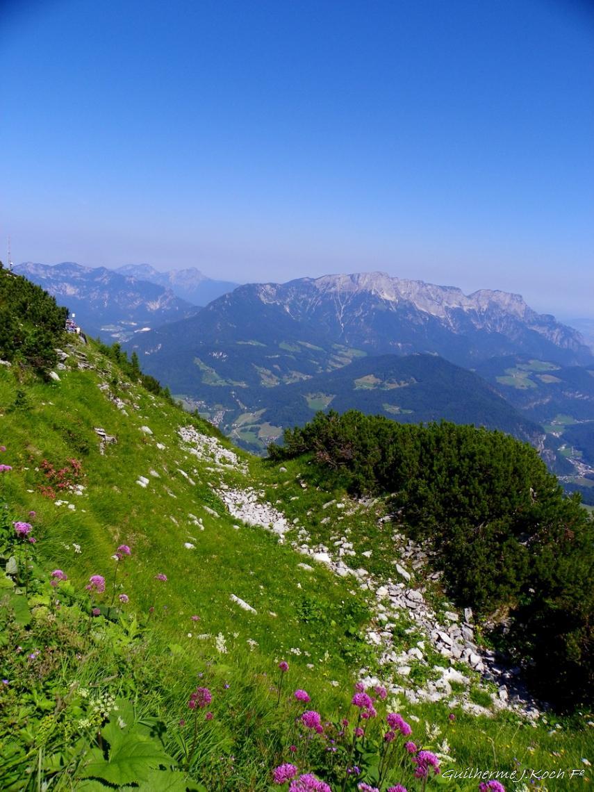 tags: Paisagem,natureza,montanhas,azul

Kehlsteinhaus (Ninho da &Aacute;guia), Berchtesgaden, Alemanha