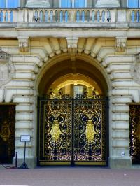 tags: Arquitetura,portões,castelo

 Palácio de Buckingham, Londres, UK