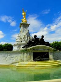 tags: Arquitetura,monumento,história

Victoria Memorial, Londres, UK
