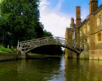 tags: paisagem urbana,lago,agua,ponte,prédios históricos

Passeio de barco em Cambridge, UK