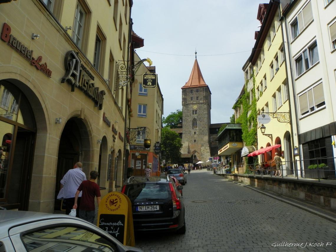 tags: Arquitetura,paisagem urbana,pr&eacute;dios hist&oacute;ricos

Centro hist&oacute;rico de N&uuml;rnberg, Alemanha