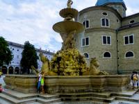 tags: 

Residenzbrunnen, Salzburg, Áustria
