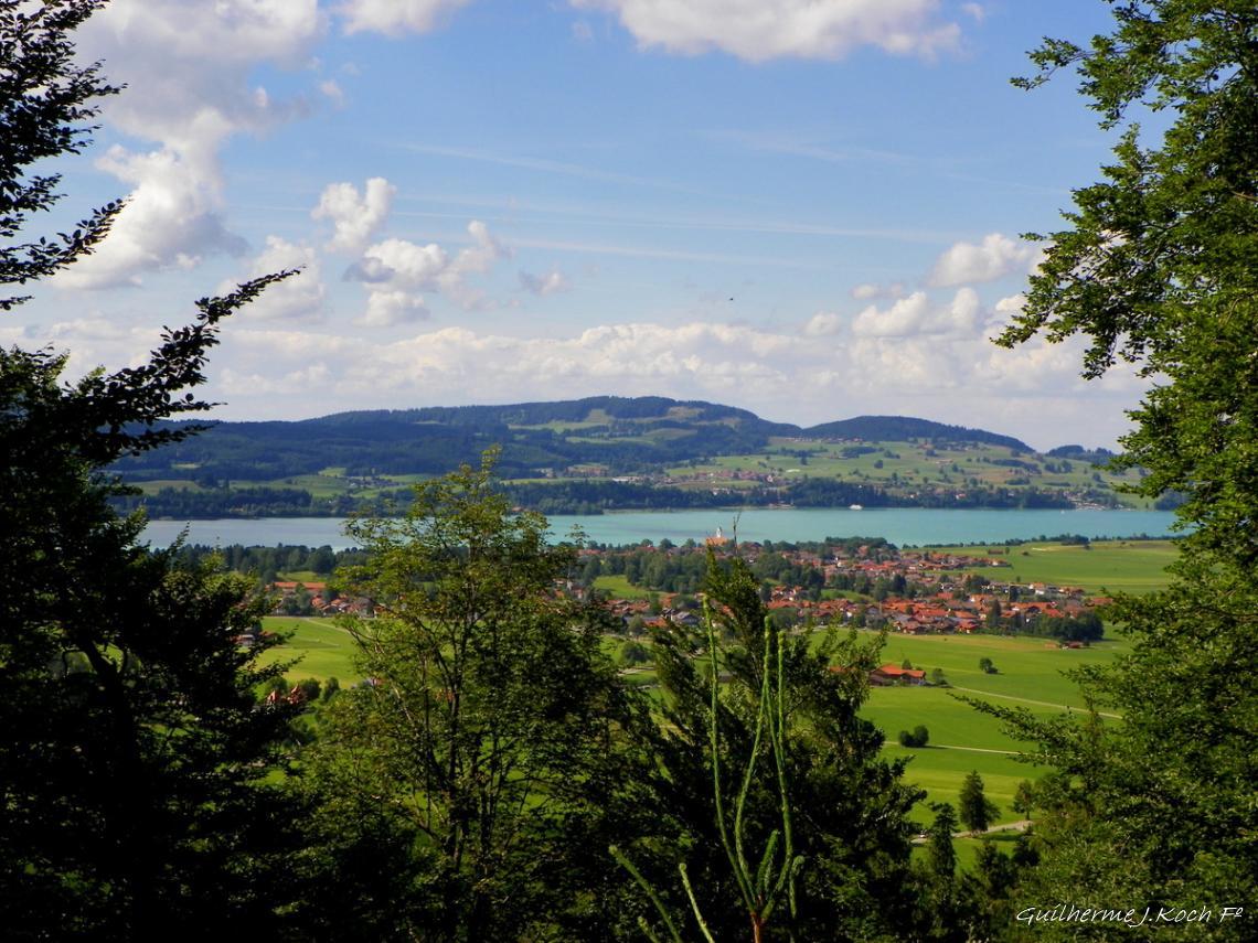 tags: 

Vista do Castelo de Neuschwanstein, Schwangau, Alemanha