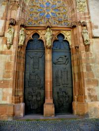 tags: Arquitetura,porta de igreja

Catedral de Frankfurt, Alemanha