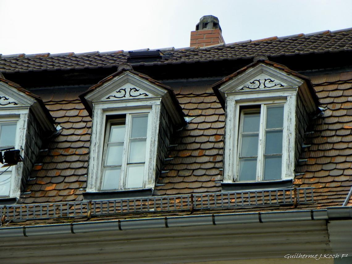 tags: Arquitetura,telhado,janelas

Heidelberg, Alemanha