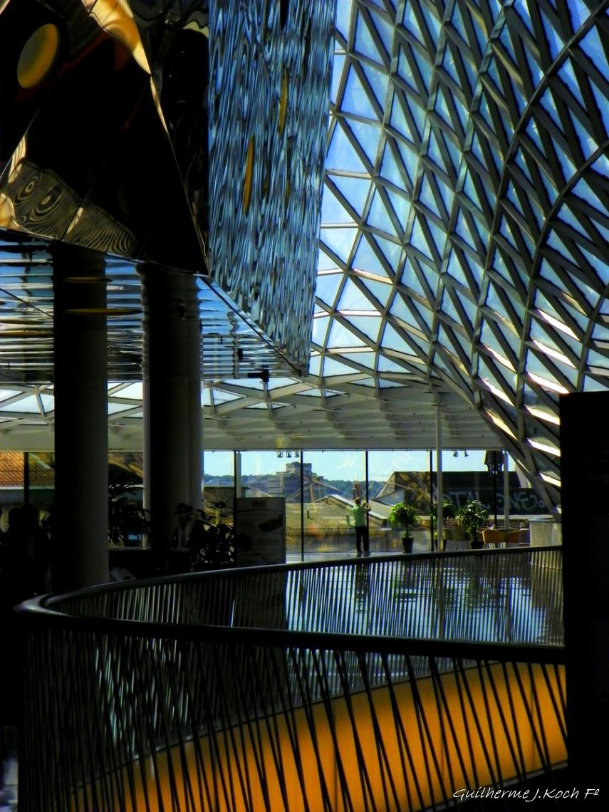 tags: Arquitetura,Moderno,shopping

MyZeil, Shopping Mall, Frankfurt, Alemanha