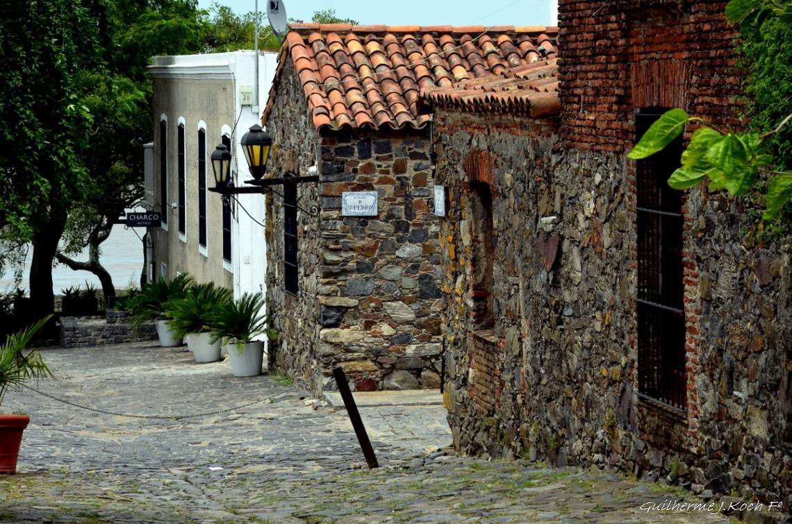tags: paisagem urbana,hist&oacute;ria,pr&eacute;dios hist&oacute;ricos

Colonia Del Sacramento, Uruguai