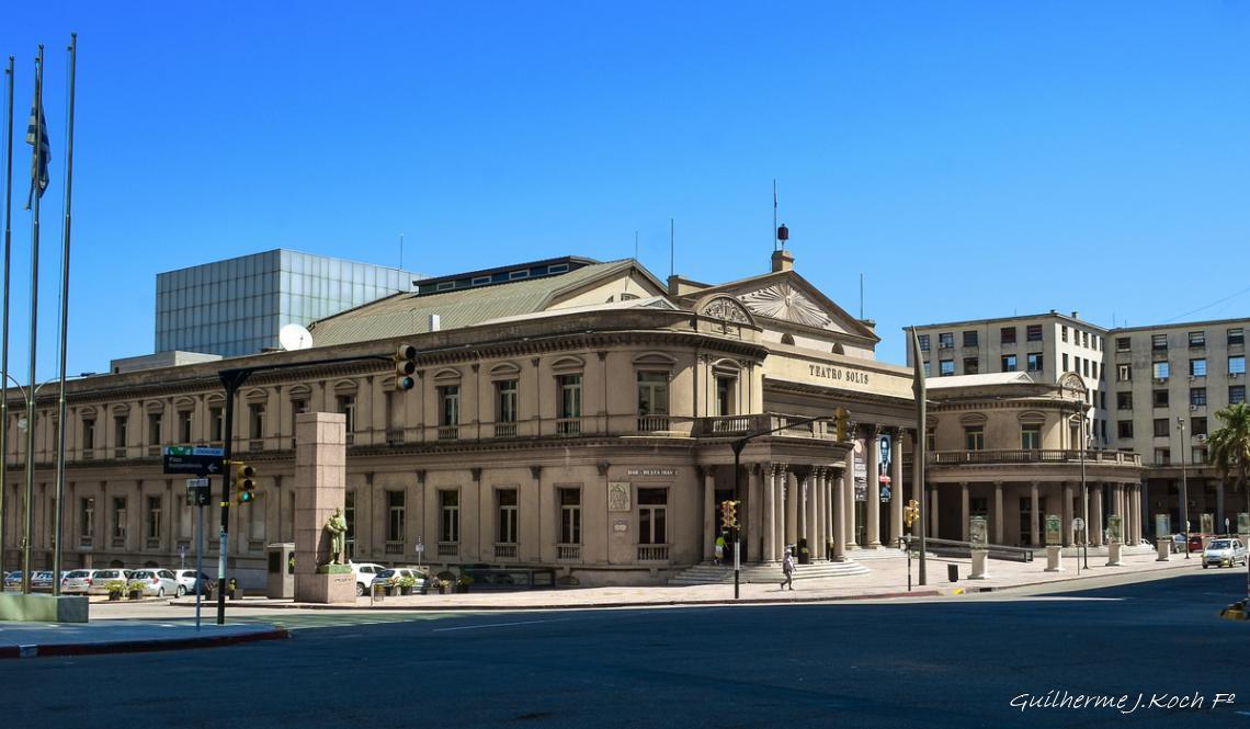 tags: teatro,pr&eacute;dios hist&oacute;ricos,cultura

Teatro Sol&iacute;s, Montevid&eacute;u, Uruguai 