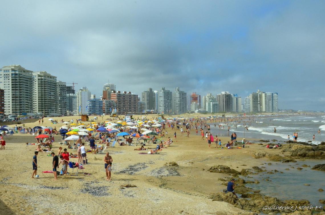 tags: mar,praia,paisagem urbana

Punta del Este, Uruguai