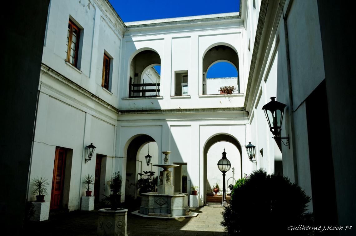 tags: Museu,Arquitetura,pr&eacute;dios hist&oacute;ricos

Museo Historico Cabildo de Montevideo, Uruguai