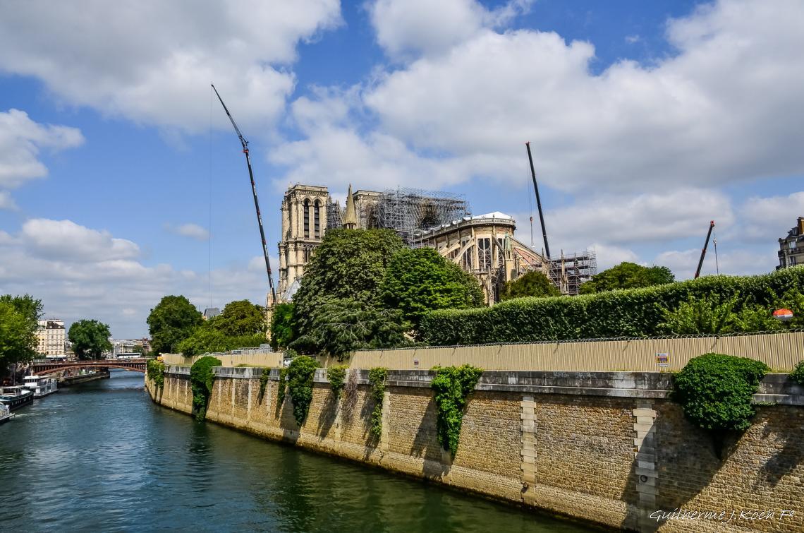 tags: 

Margens do Rio Sena, Paris