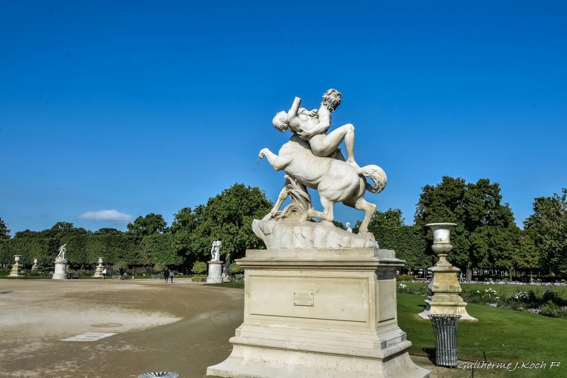 tags: 

Jardins do Louvre, Paris