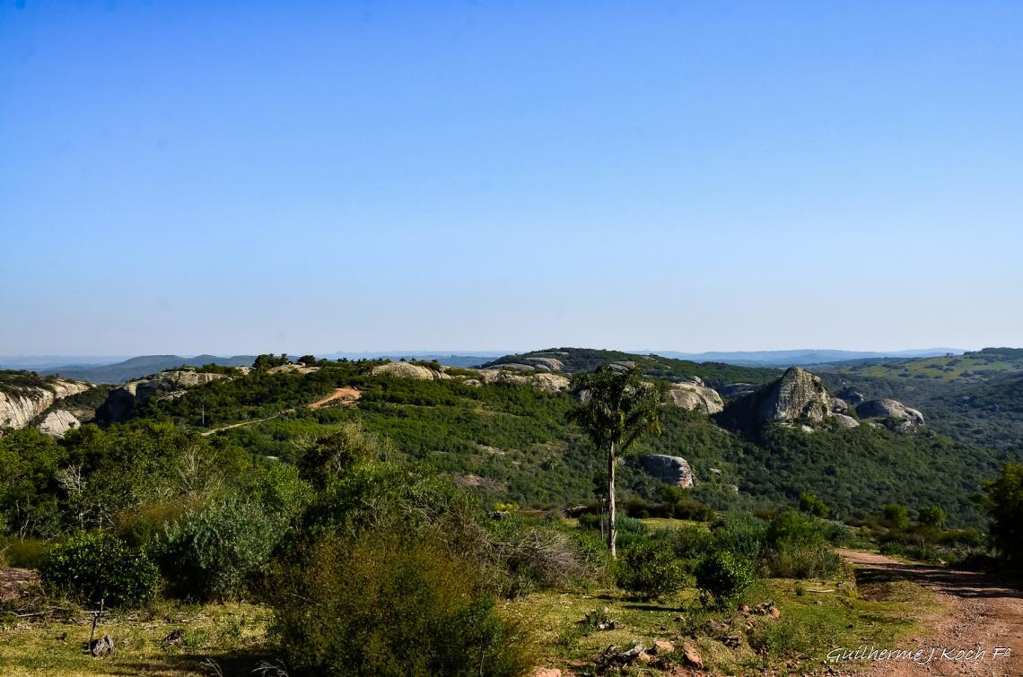 tags: natureza,paisagem,mata,morros

Rinc&atilde;o do Inferno - Ca&ccedil;apava do Sul - RS - Brasil