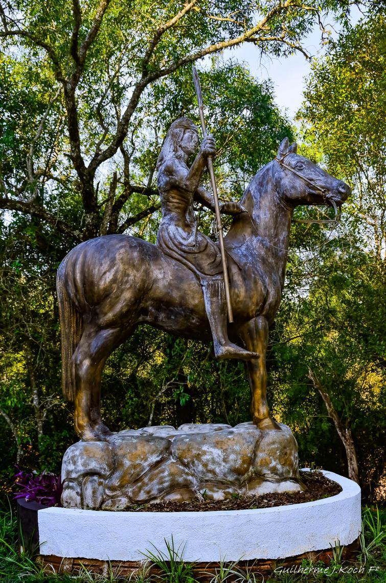 tags: monumento

Est&aacute;tua de Sep&eacute; Tiaraju em Minas do Camaqu&atilde; - Ca&ccedil;apava do Sul - RS - 