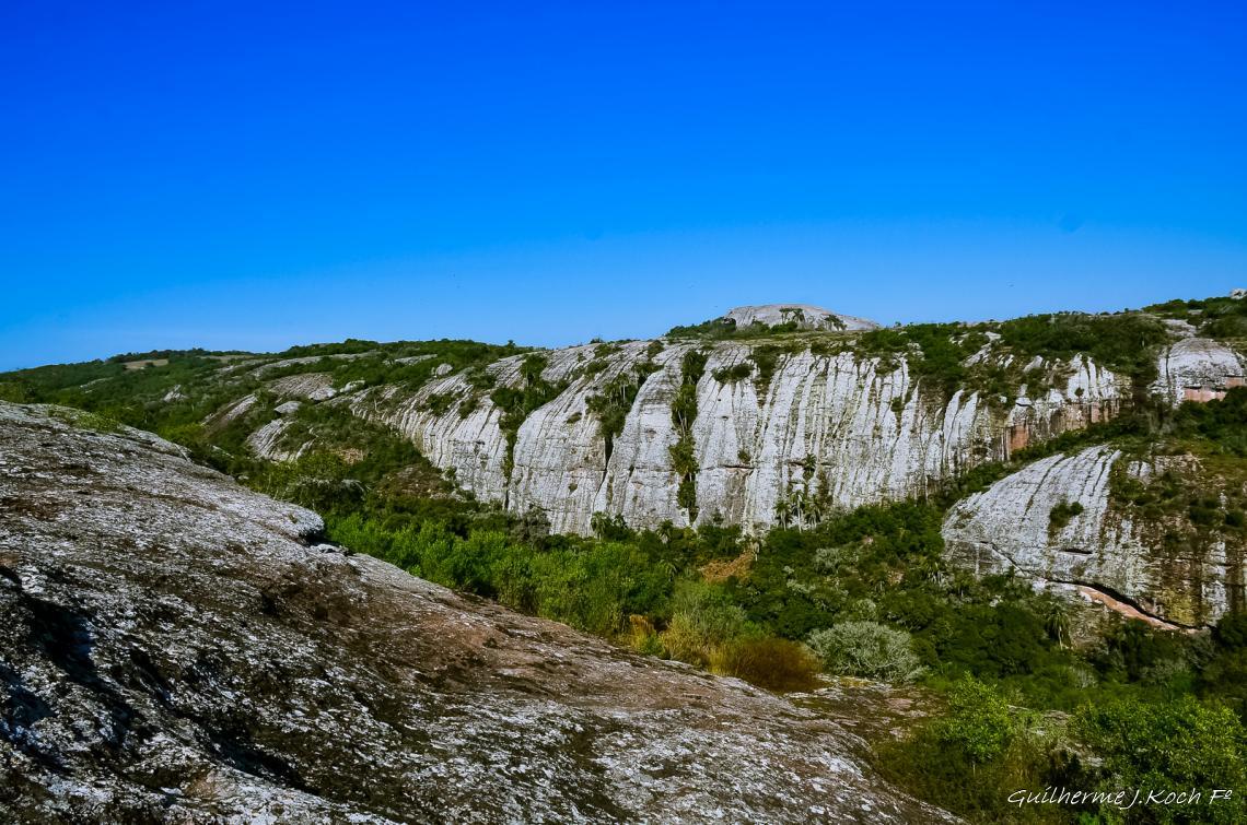 tags: natureza,paisagem,mata,morros

Rinc&atilde;o do Inferno - Ca&ccedil;apava do Sul - RS - Brasil