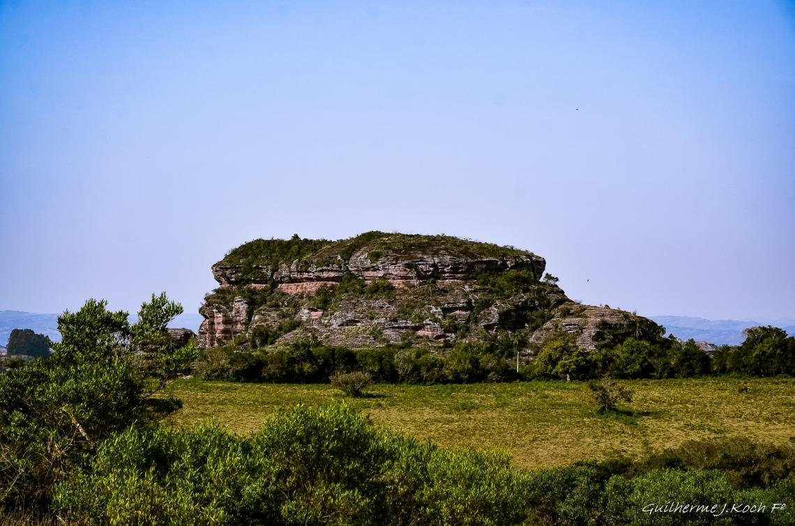 tags: natureza,paisagem,mata,morros,Geomonumentos

Geomonumentos de Ca&ccedil;apava do Sul - RS - Brasil