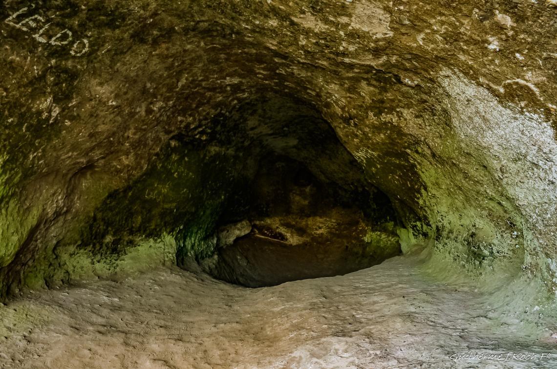 tags: paisagem,morros,natureza,floresta,mata,grutas

Parque Natural M. Pedra do Segredo - Ca&ccedil;apava do Sul - RS - Brasil